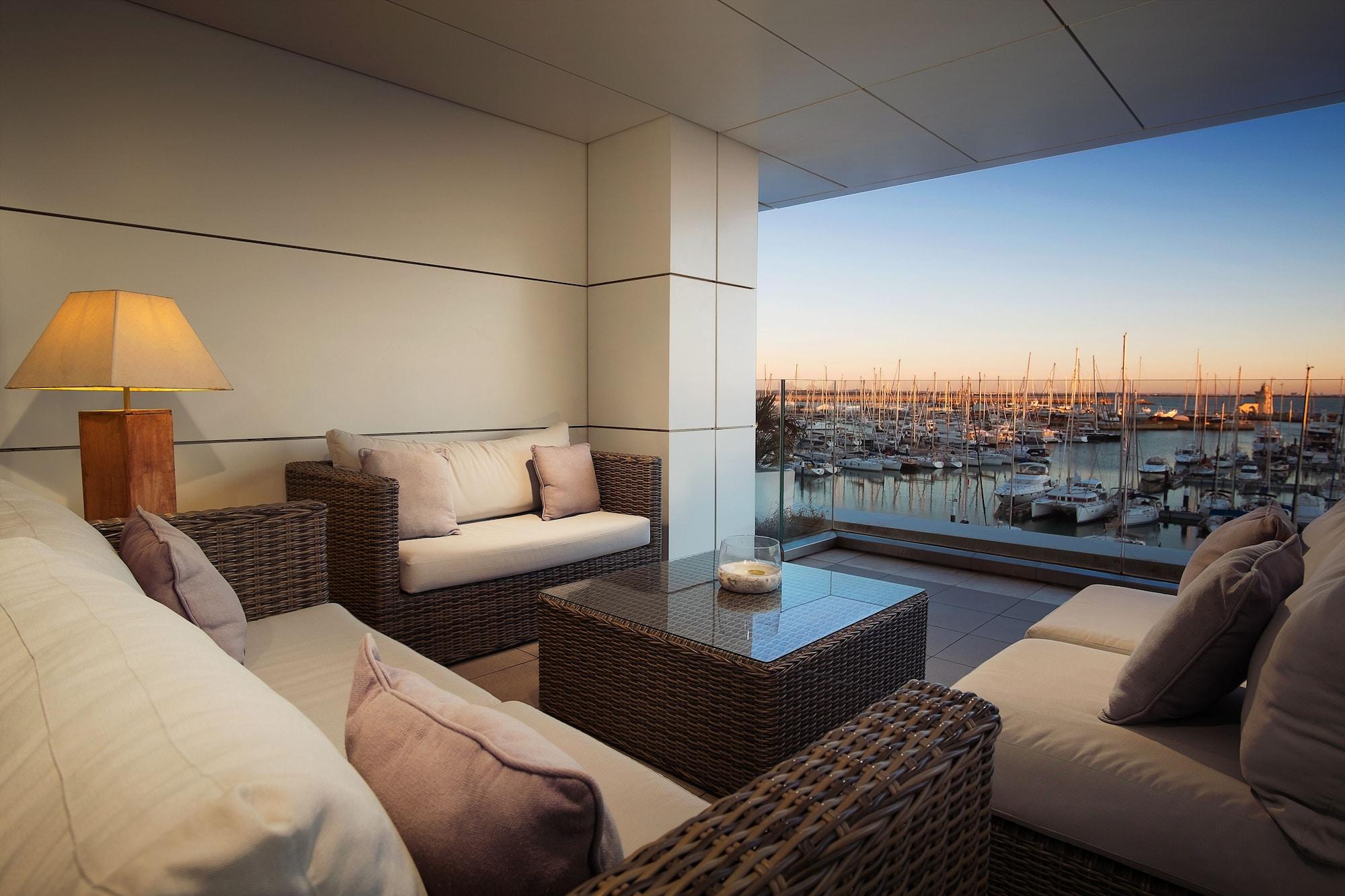 Suites Puerto Sherry Ел Пуерто де Санта Мария Екстериор снимка