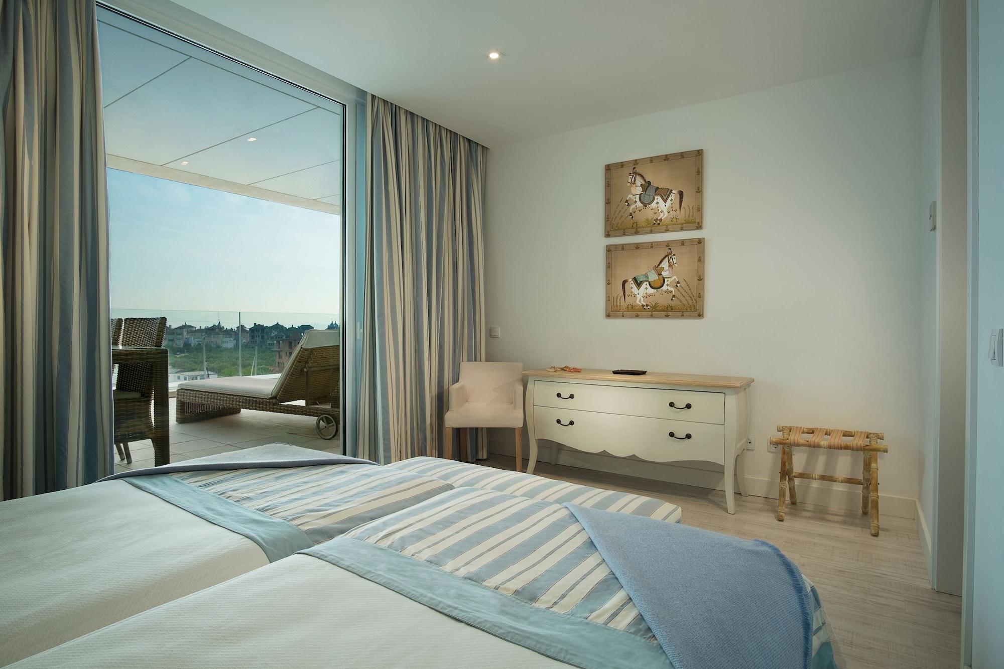 Suites Puerto Sherry Ел Пуерто де Санта Мария Екстериор снимка
