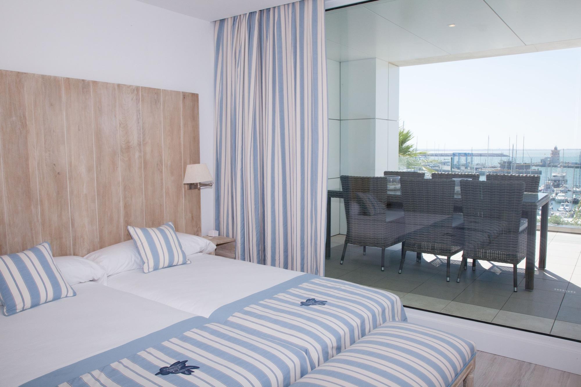 Suites Puerto Sherry Ел Пуерто де Санта Мария Екстериор снимка