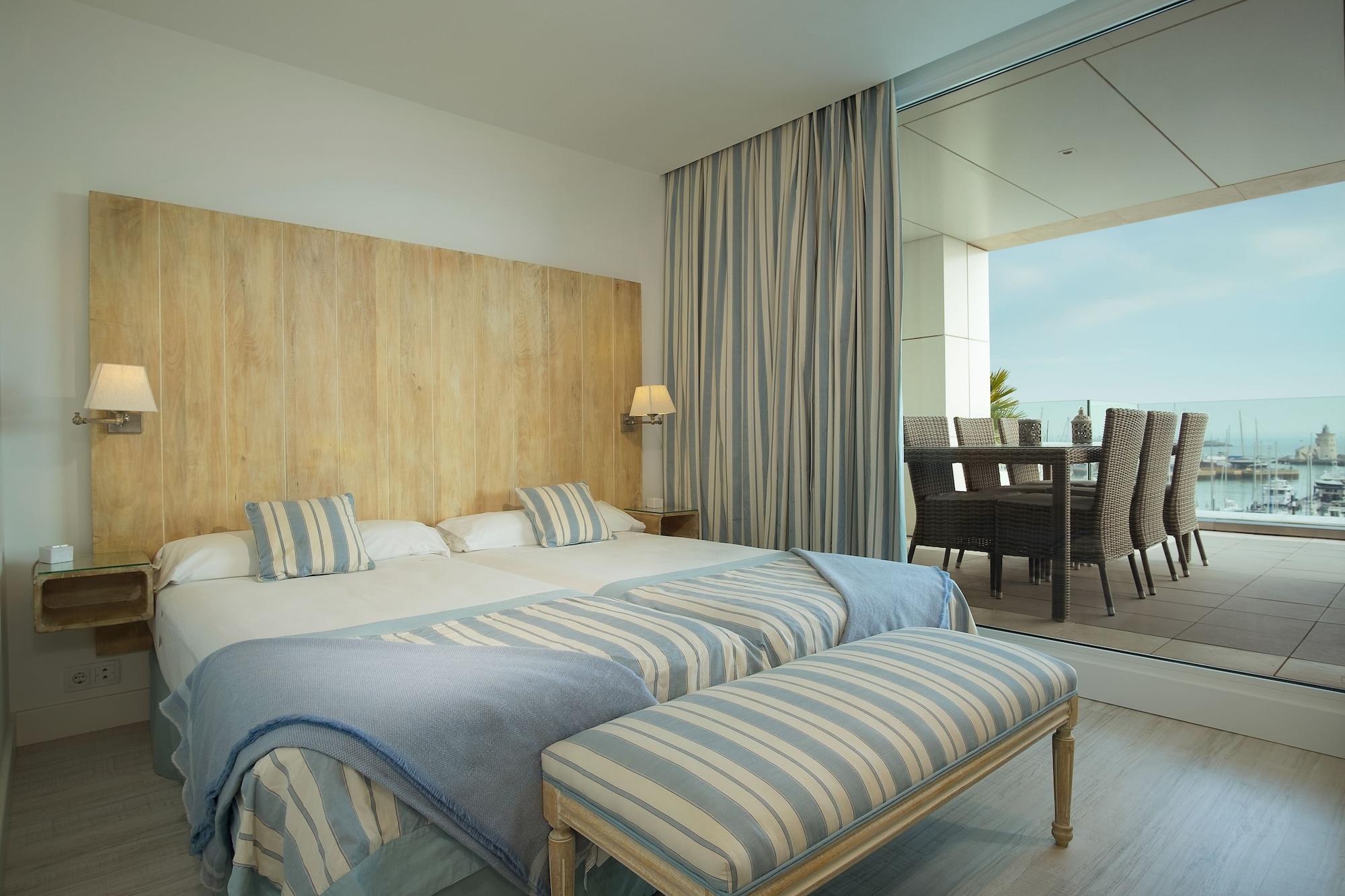 Suites Puerto Sherry Ел Пуерто де Санта Мария Екстериор снимка