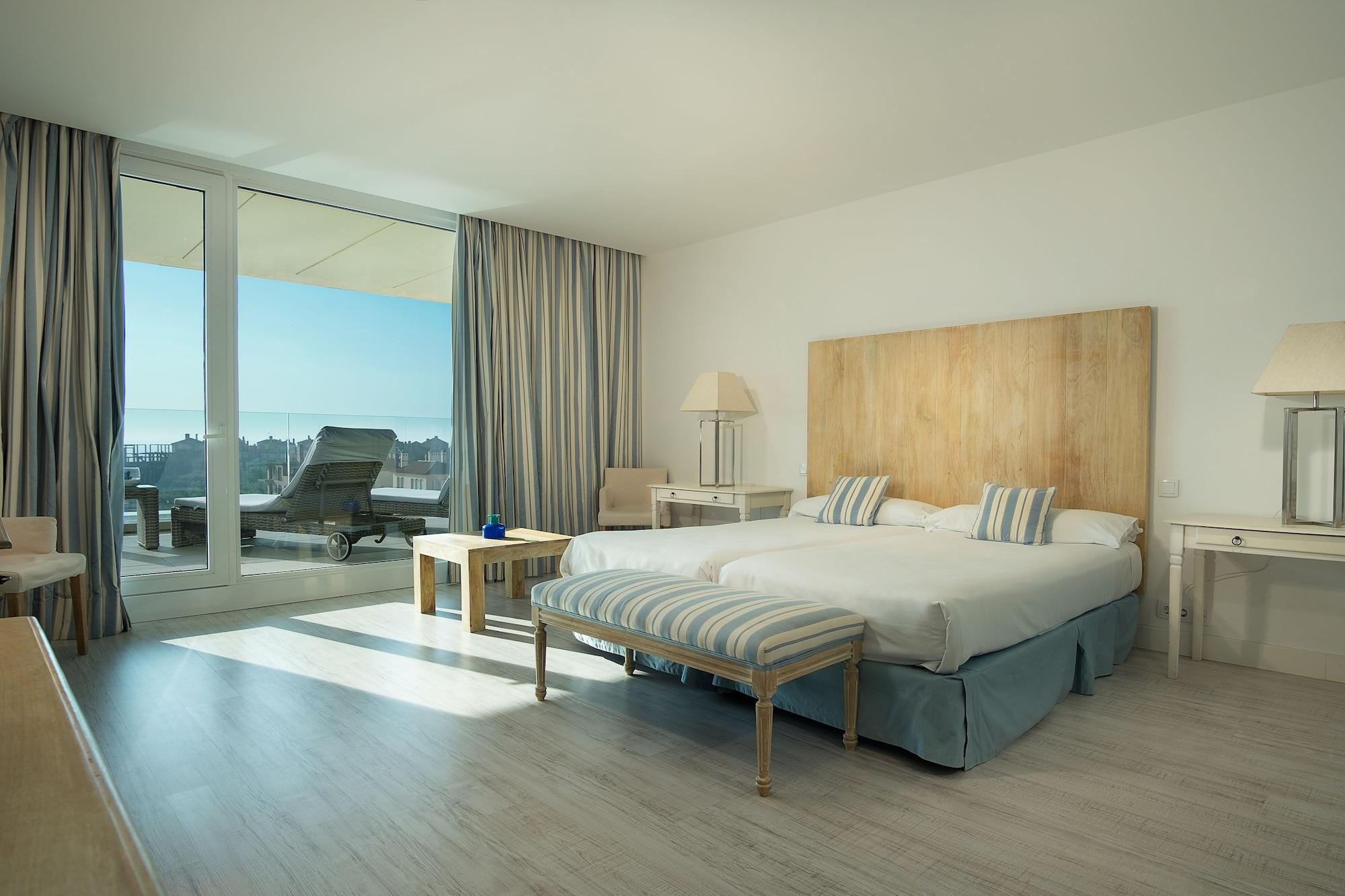 Suites Puerto Sherry Ел Пуерто де Санта Мария Екстериор снимка