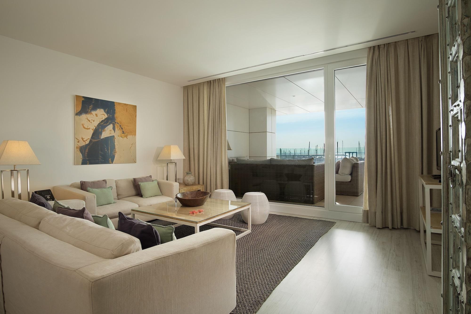 Suites Puerto Sherry Ел Пуерто де Санта Мария Екстериор снимка