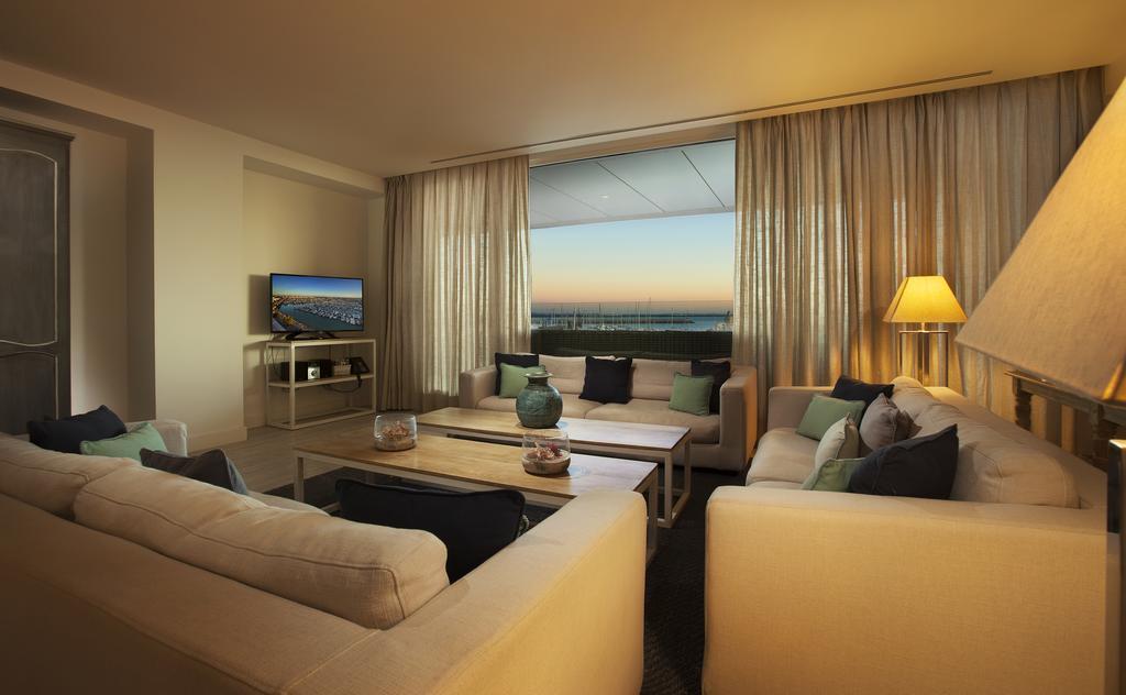Suites Puerto Sherry Ел Пуерто де Санта Мария Екстериор снимка